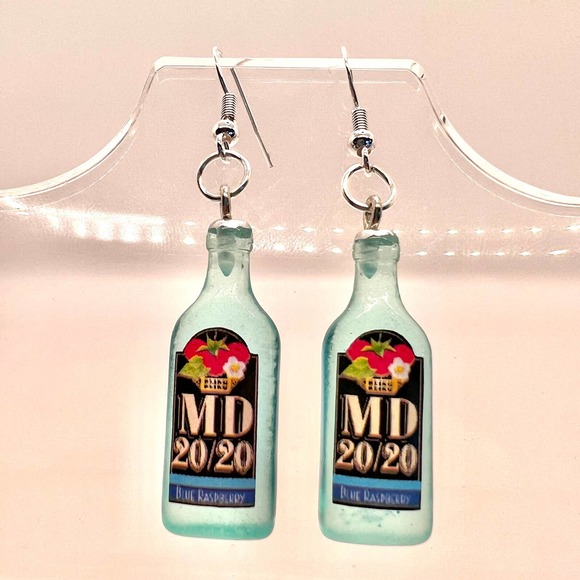 MD 20/20 Bottle Earrings - Alcohol Earrings - New Years Eve Party Earrings - Picture 3 of 10